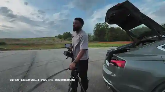 dji-osmo-mobile-7p-compact-gimbal-for-effortless-content-creation