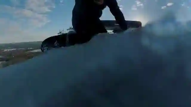 capture-dynamic-skiing-snowboarding-footage-with-insta360-x3