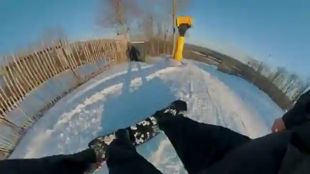 capture-dynamic-skiing-snowboarding-footage-with-insta360-x3