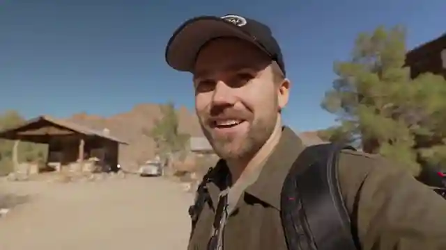 desert-filming-adventure-embracing-spontaneity-with-chris-hau