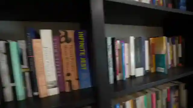 justin-odishos-eclectic-library-tour-insights-on-books-and-beyond