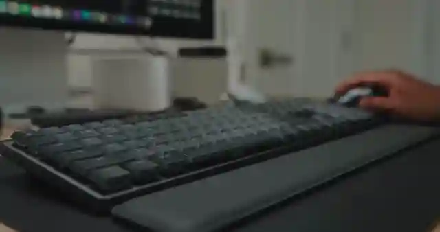 boost-editing-efficiency-mxm-3s-mouse-mx-mechanical-keyboard-tips